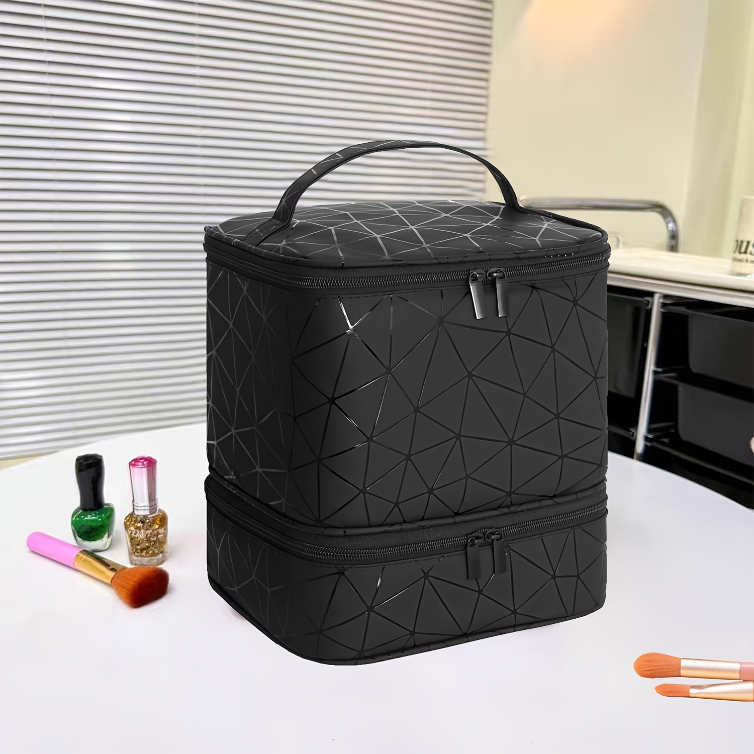 Сумка органайзер для лаків на 30 флаконів і лампу манікюру