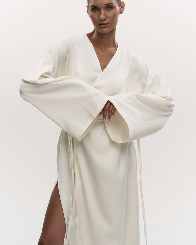 Сатинове кімоно — бестселер для легкості та руху