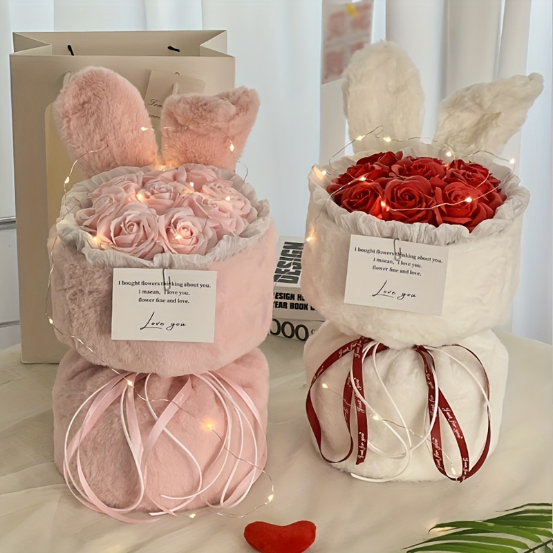 Букет Штучних Квітів "Довгошерстий Кролик-Троянда" для свят