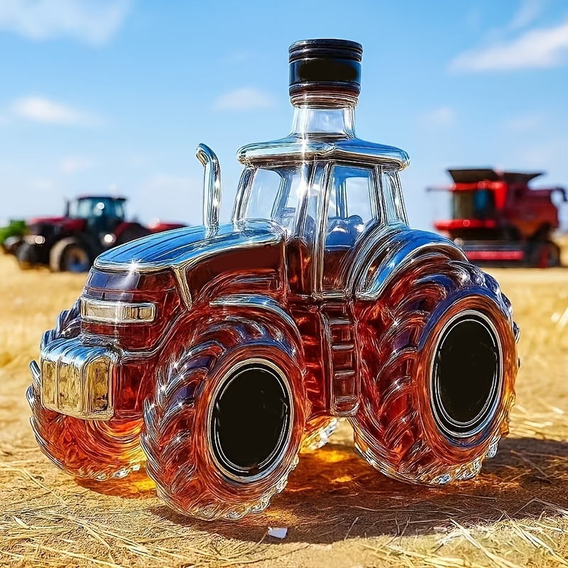 Графин для вина у формі трактора з чорною пробкою