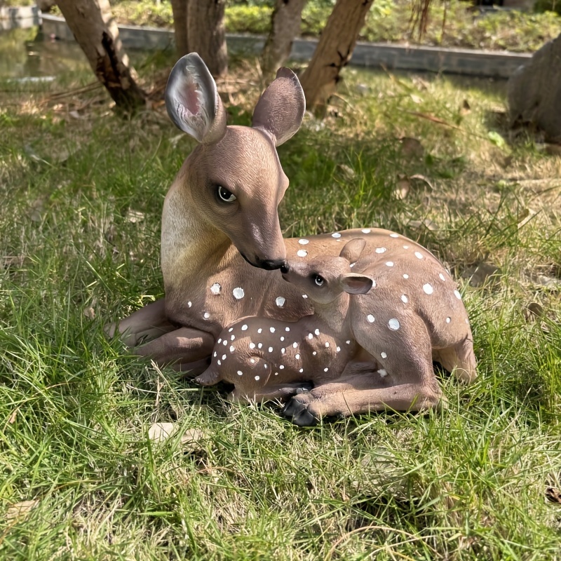 Садова статуя оленя матері з дитинчам із резину