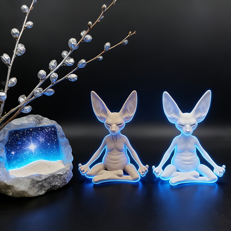 Мінімалістична статуетка медитуючого кота для столу